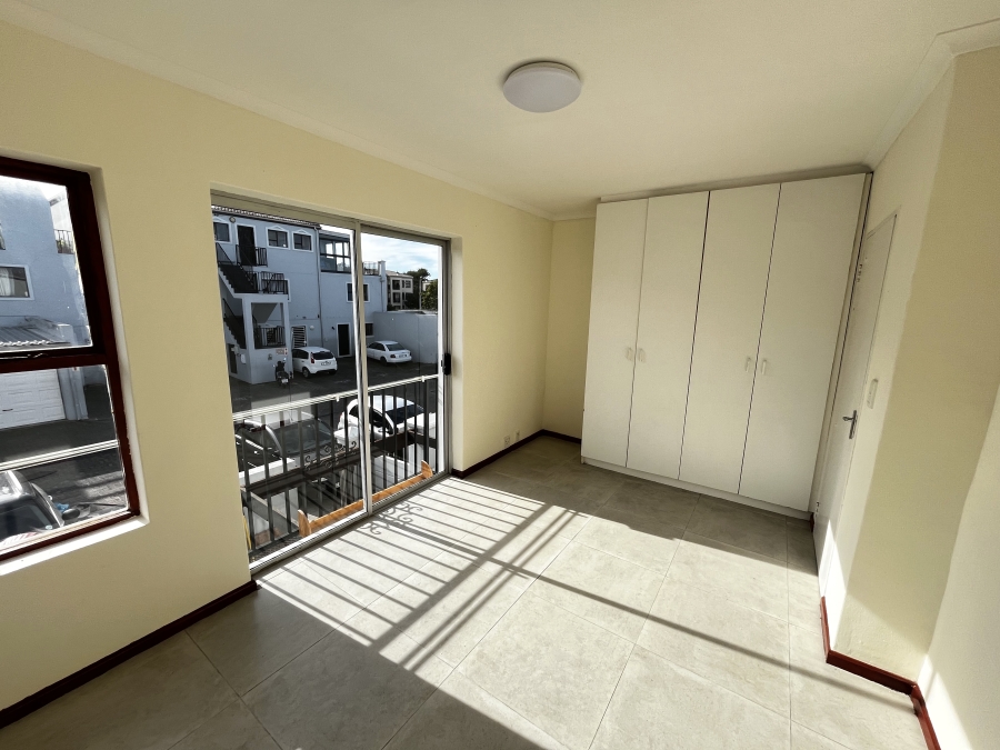 To Let 2 Bedroom Property for Rent in Parklands Western Cape